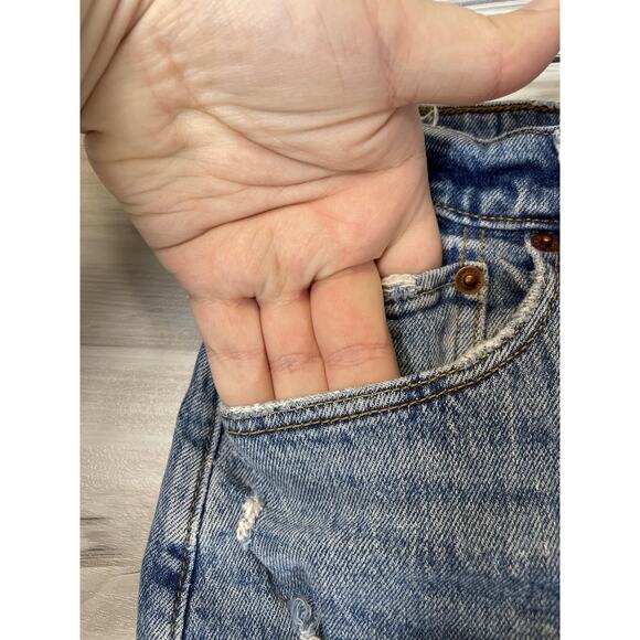 Abercrombie & Fitch Shorts Womens 25 0 High Rise 4" Mom Short Distressed Denim - Picture 3 of 13